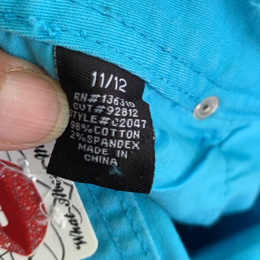 What About Me- WAM distressed women pants - Picture 6 of 7